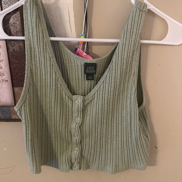 Green crop top - Picture 1 of 4